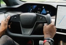 Los 5 Volantes Más Extraños del Mundo Automotor