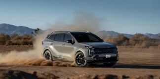 Kia anuncia los precios del Sportage en versiones híbrida (HEV) e híbrida enchufable (PHEV) del 2027.